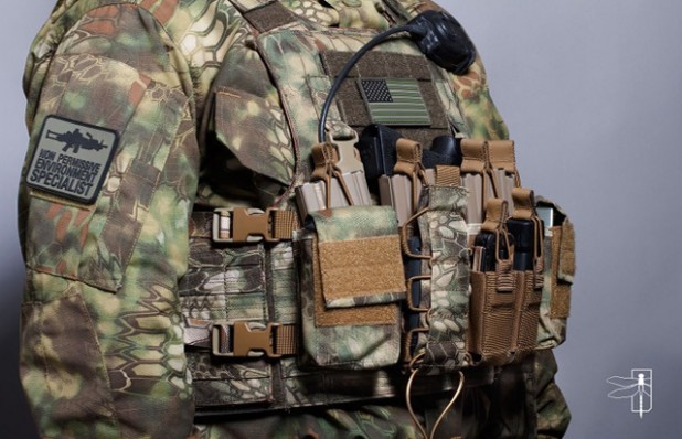 HSP Kryptek Mandrake Chest Rig Side View 25585 on May 7, 2013 | RECOIL